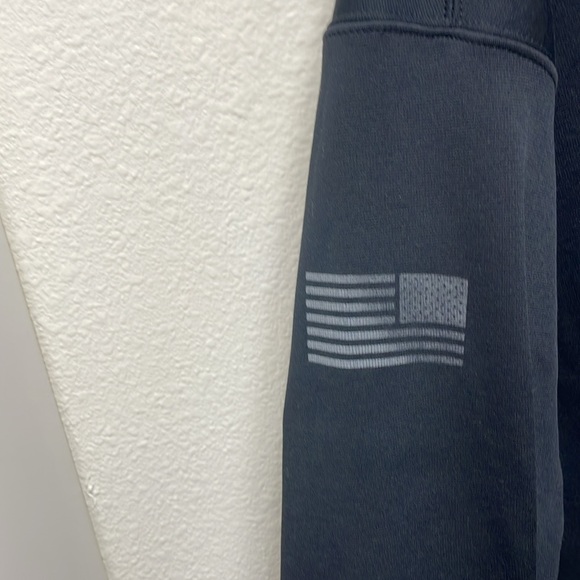 One Shot Industries Men’s XL Black Hoodie Pullover Jacket Gray Logo USA - Picture 4 of 8